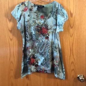 Paisley green floral blouse w ruffle sleeves